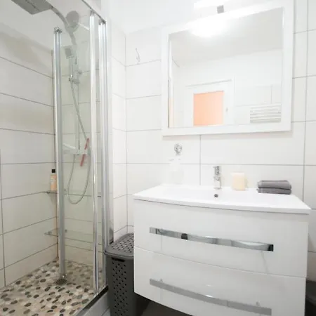Le Chateau 4 Pers Ac Wifi Vecchia 尼斯