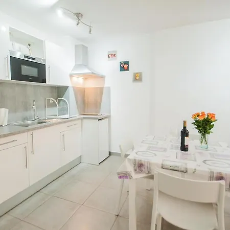 Διαμέρισμα Le Chateau 4 Pers Ac Wifi Vecchia