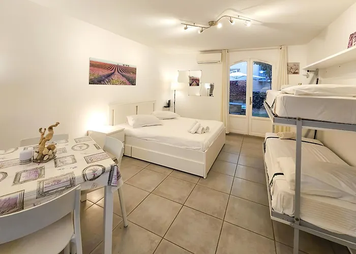 Le Chateau 4 Pers Ac Wifi Vecchia *